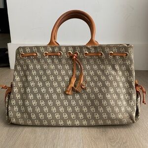2000’s Vintage Dooney & Bourke Tan Satchell Purse